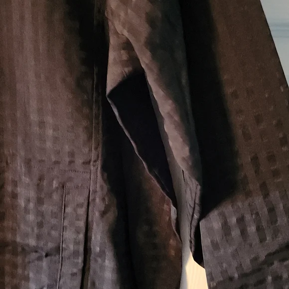 Fabletics Cleo Lightweight Jacket NWT - Picture 2 of 4